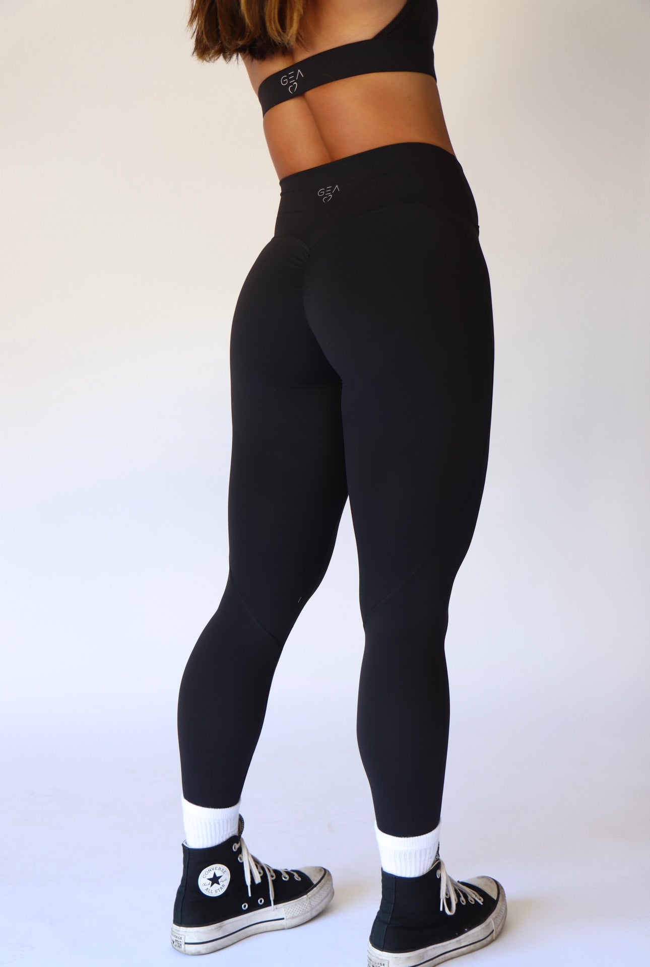 Essential Black V Cut Legging