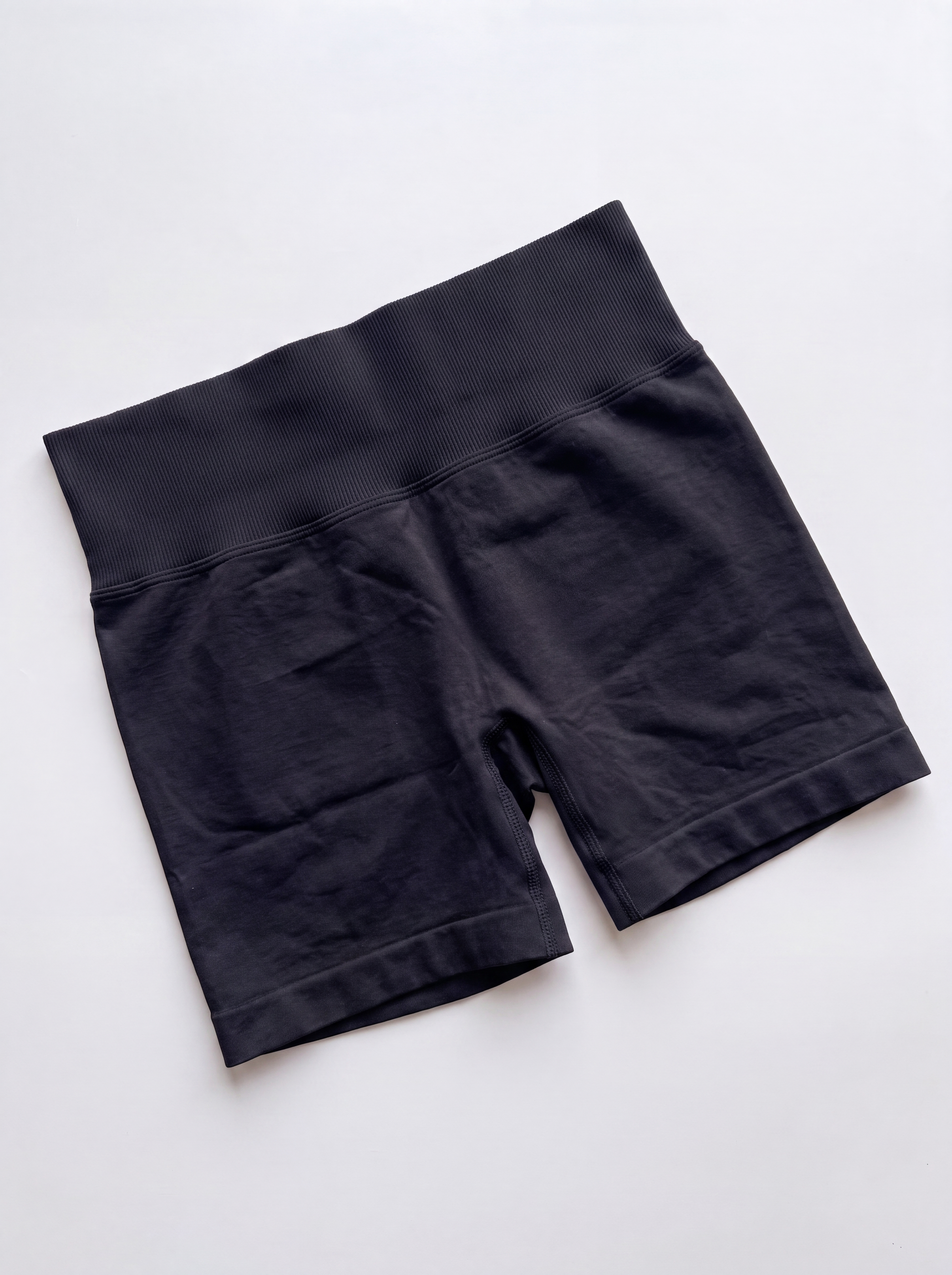 Seamless Short