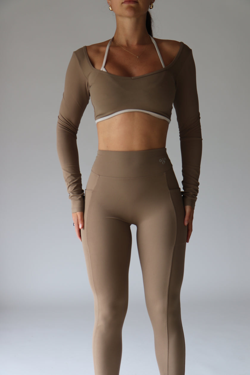Chestnut V Scrunch Legging