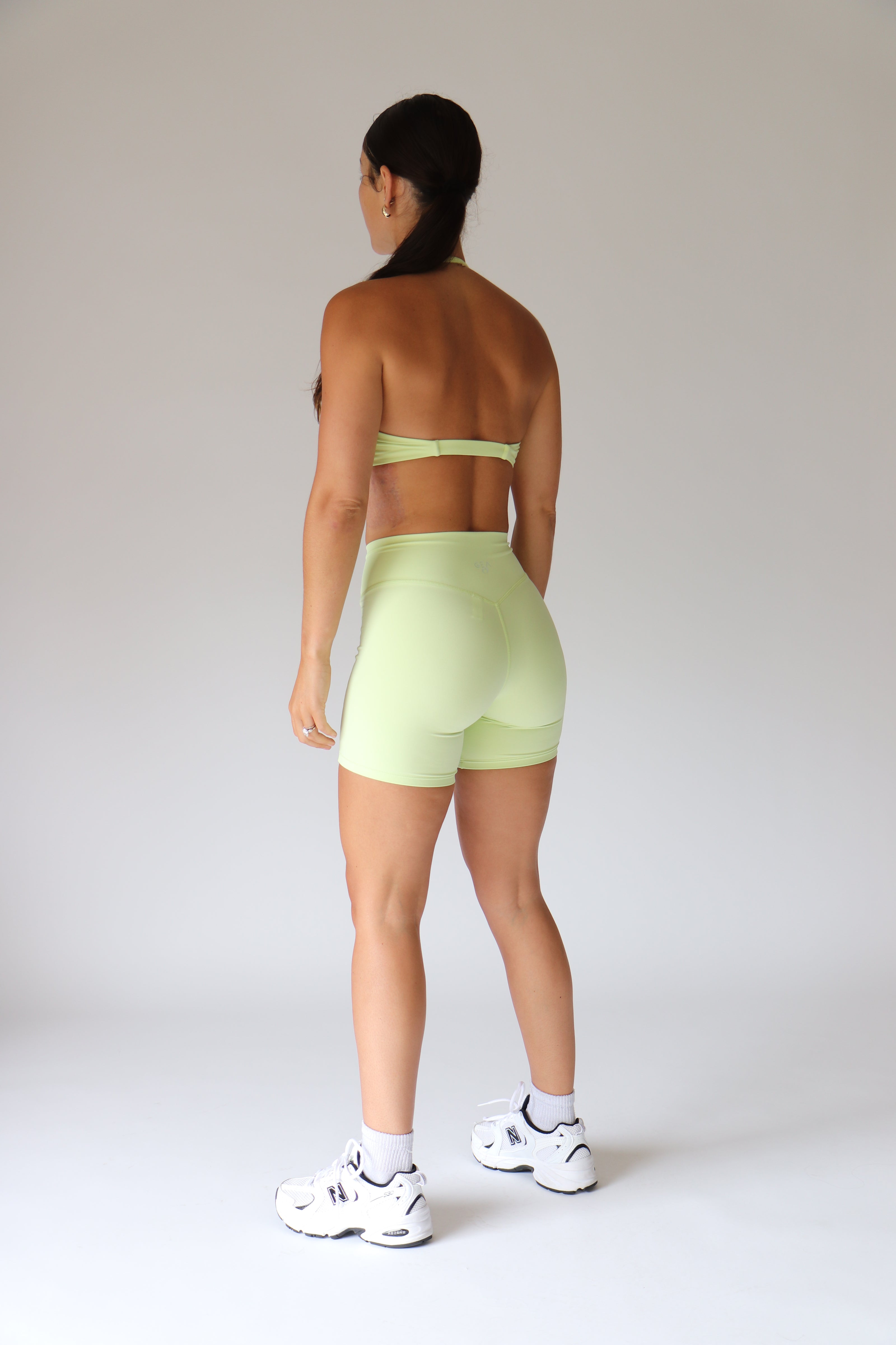 Simple Smooth Twist Bra