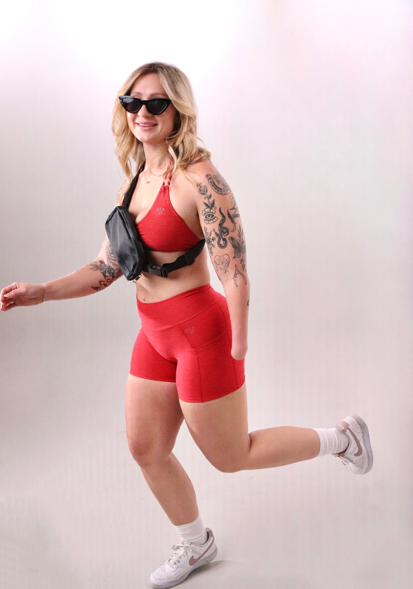 FORM RED SHORT