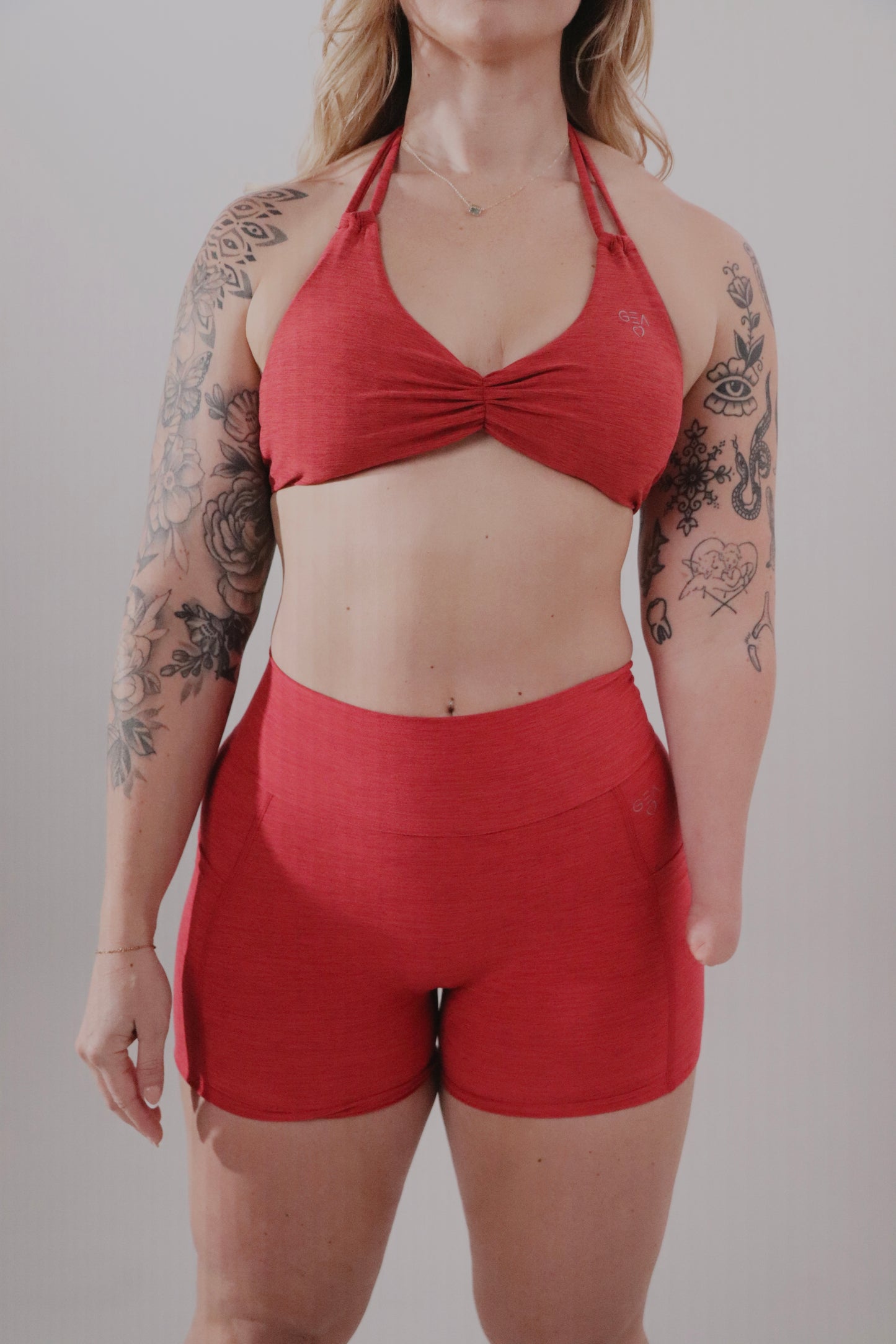 FORM RED TWIST BRA