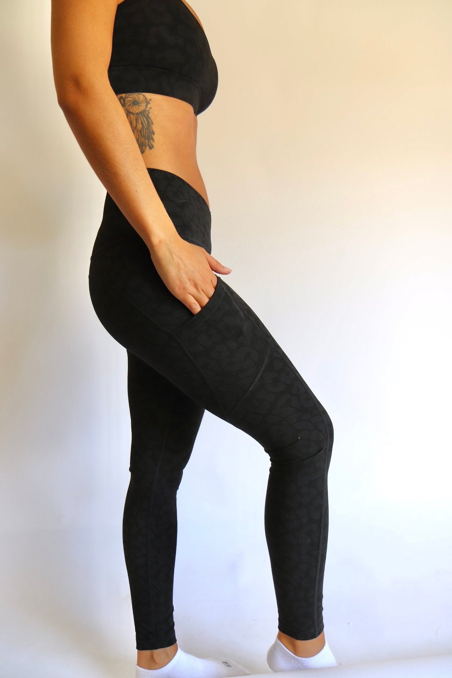 Leopard V Cut Legging